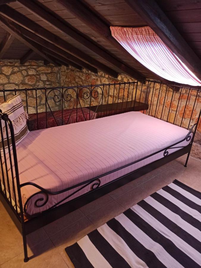 - Ta Petrina - Traditional Stone-Built Villa Agios Nikolaos  Eksteriør billede